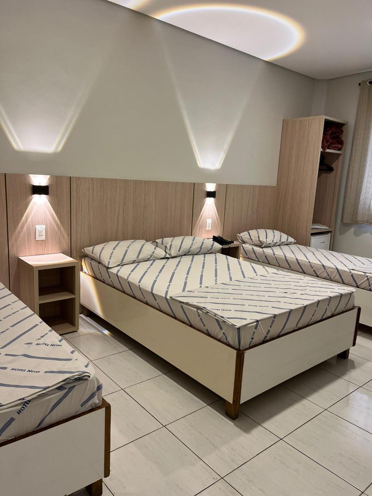 Hotel Neon - Proximo A 25 De Marco, Bom Retiro E Bras, A 2Min Do Mirante Sampa Sky E Pista De Skate Anhangabau เซาเปาโล ภายนอก รูปภาพ
