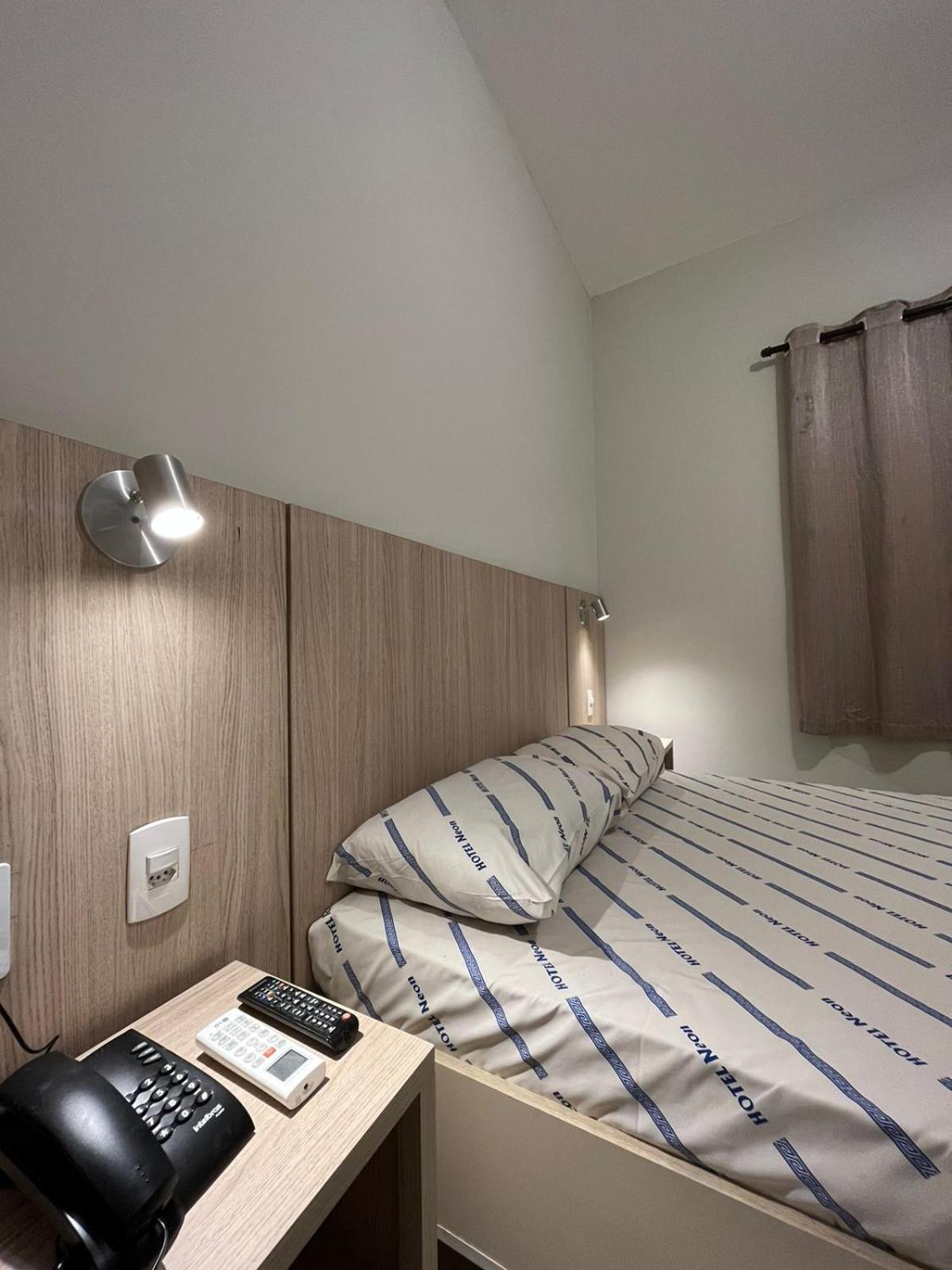 Hotel Neon - Proximo A 25 De Marco, Bom Retiro E Bras, A 2Min Do Mirante Sampa Sky E Pista De Skate Anhangabau เซาเปาโล ภายนอก รูปภาพ